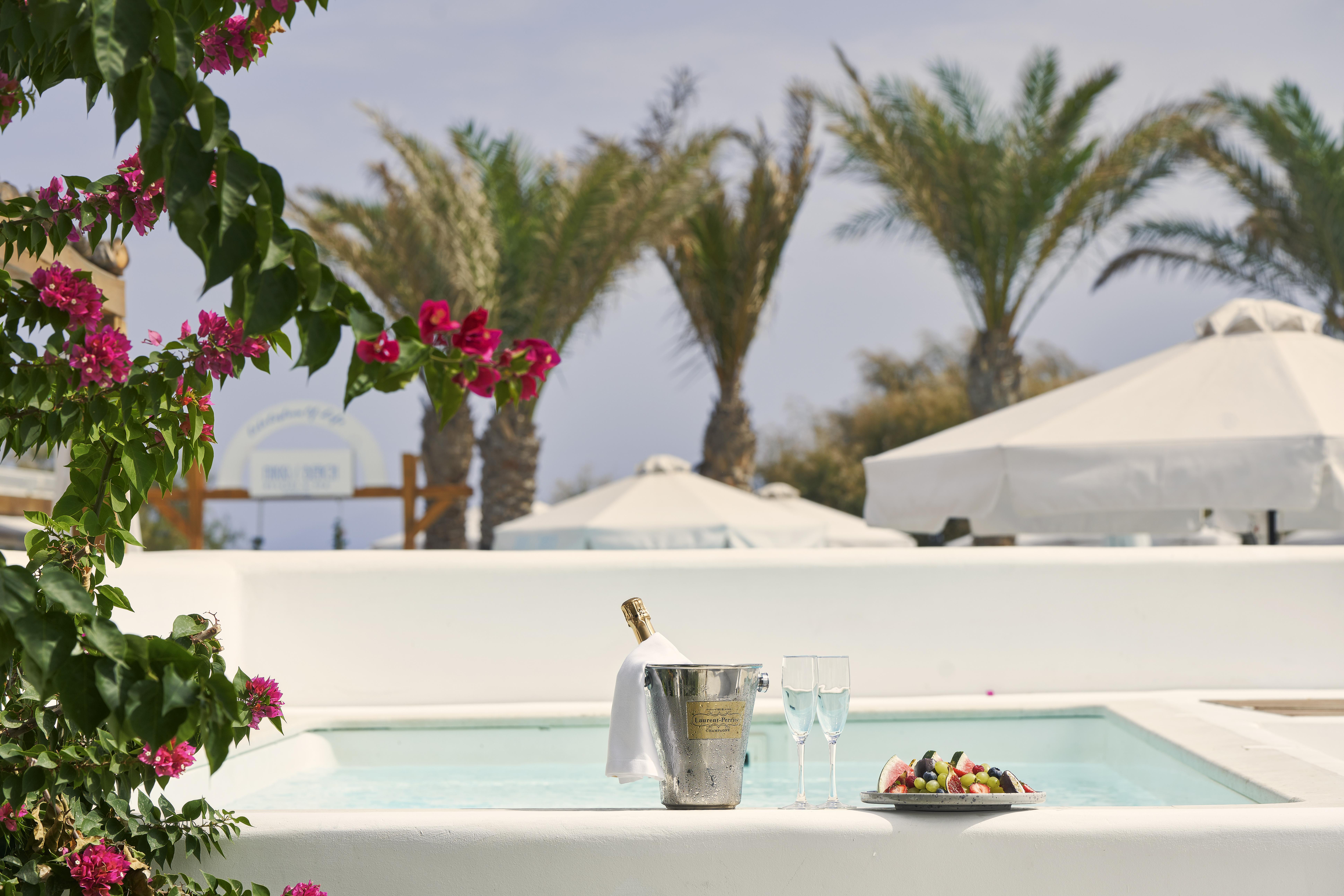 Nikki Resort&spa Santorini 5* Kamári